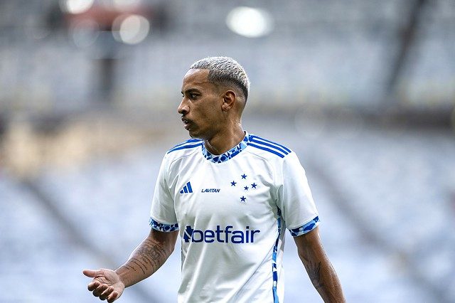 Jogador do Cruzeiro mencina
