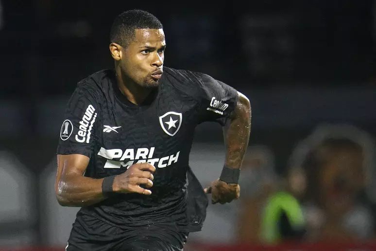 Júnior Santos