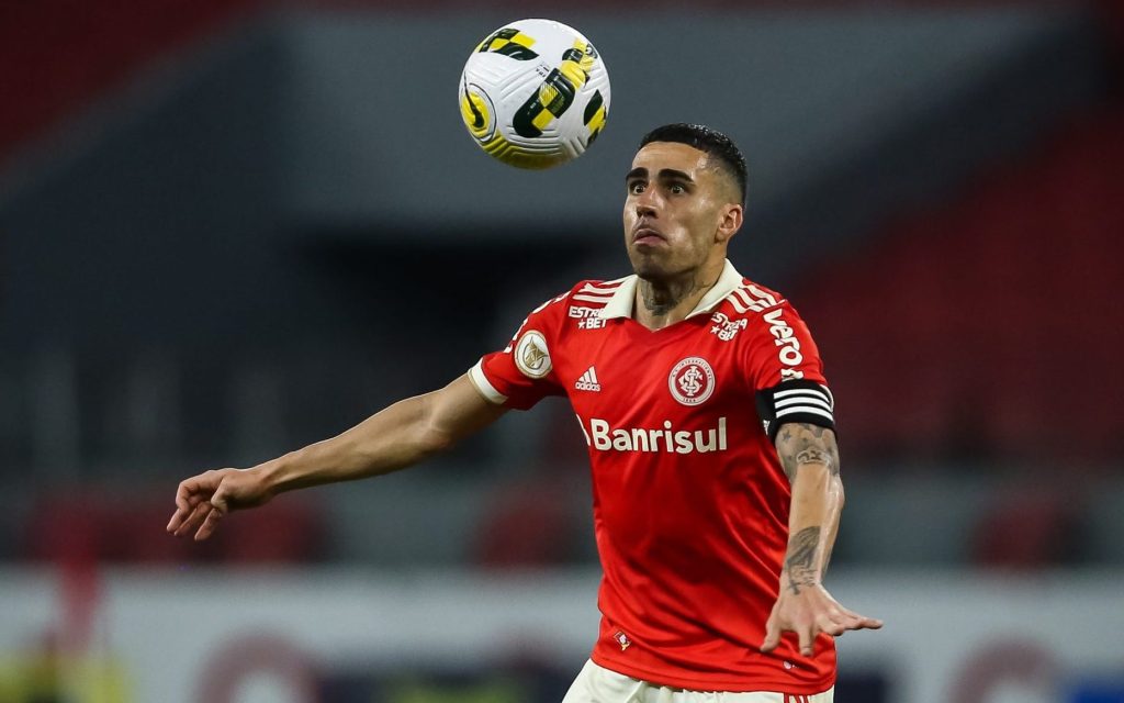 Gabriel deixou o Inter.. Foto: Pedro H. Tesch/AGIF