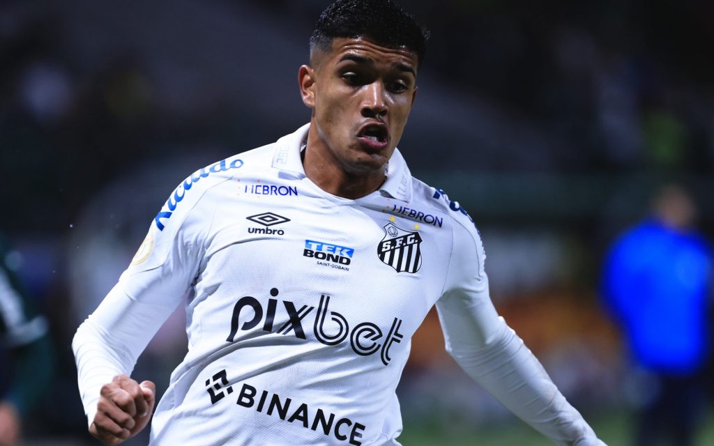 Atacante pertence ao Santos. Foto: Ettore Chiereguini/AGIF