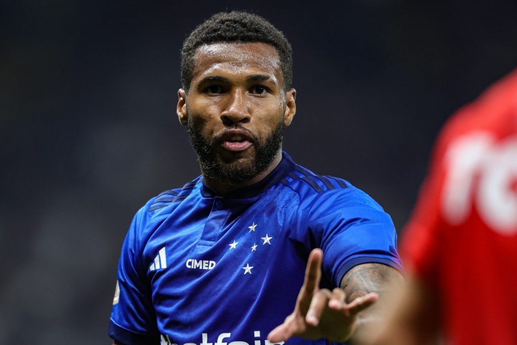 Wesley defendeu o Cruzeiro. Foto: Gilson Lobo/AGIF