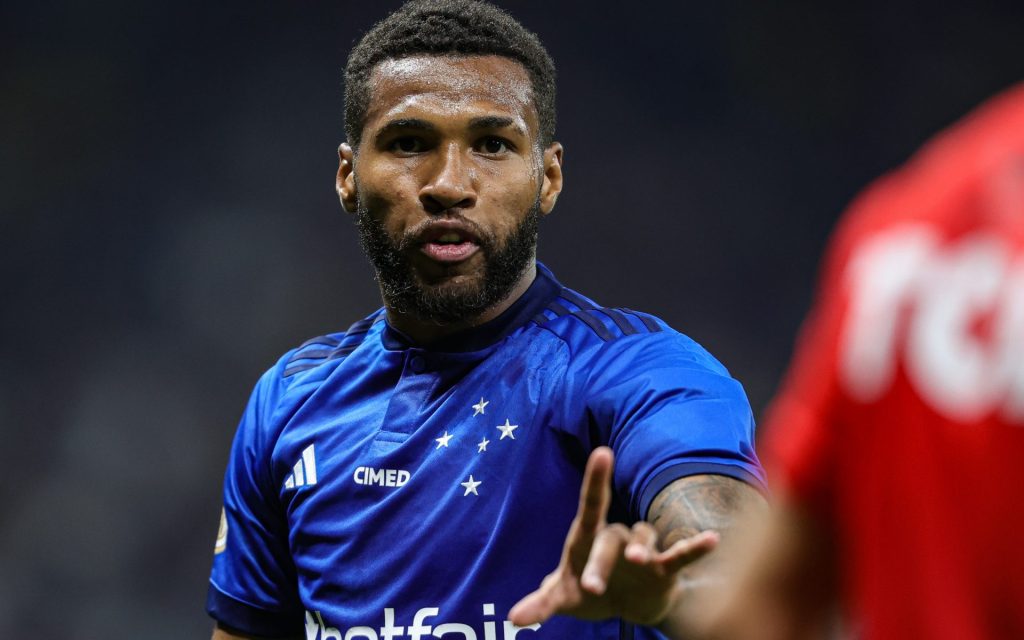 Wesley defendeu o Cruzeiro. Foto: Gilson Lobo/AGIF