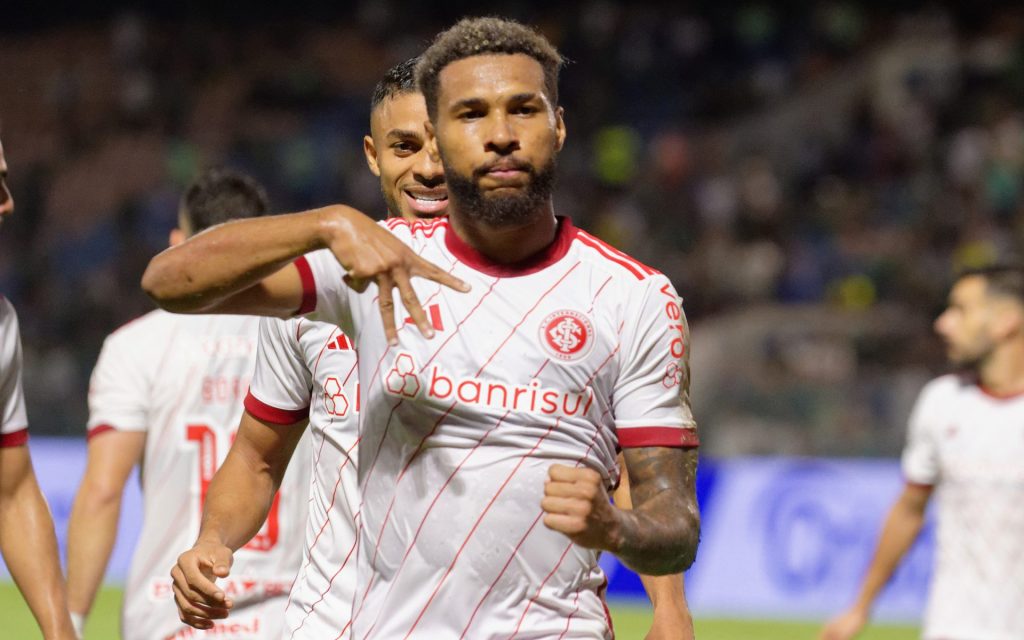 Wesley, do Internacional. Foto: Anderson Romão/AGIF