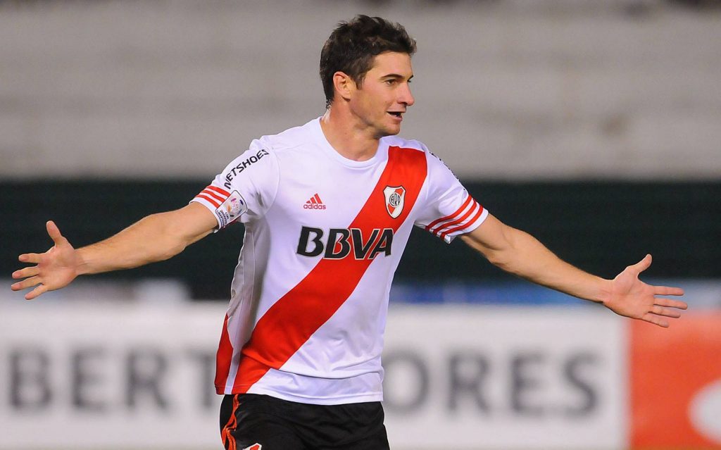 Atacante já defendeu o River Plate. Foto: Ruben Alfonso/Photogamma/IMAGO