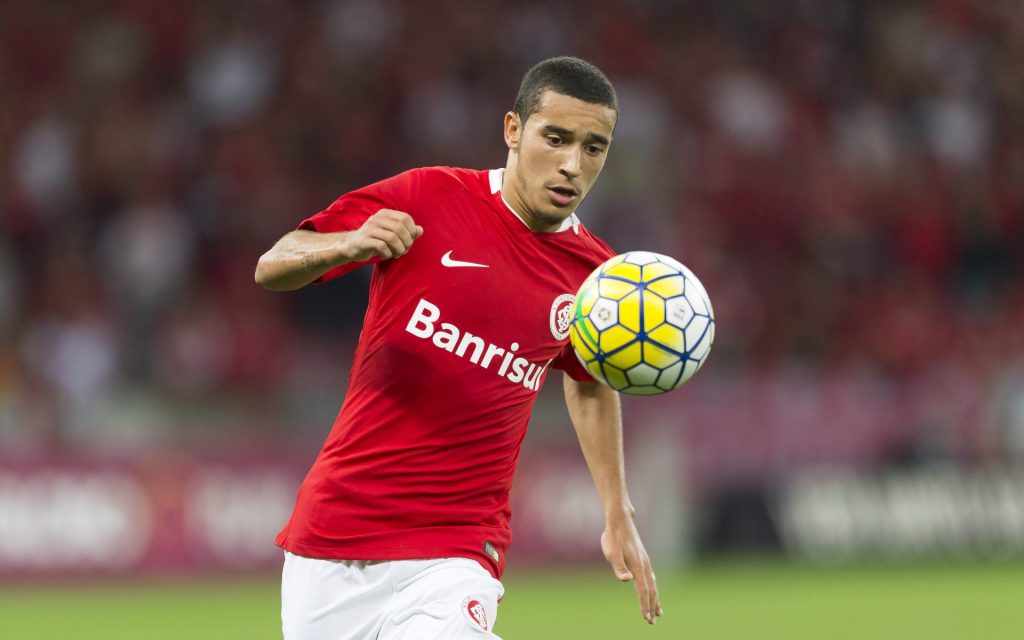 William foi revelado pelo Inter. Foto: Jeferson Guareze/AGIF