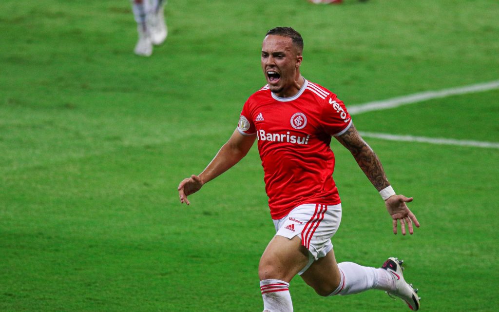 João Peglow foi revelado pelo Internacional. Foto: Fernando Alves/AGIF
