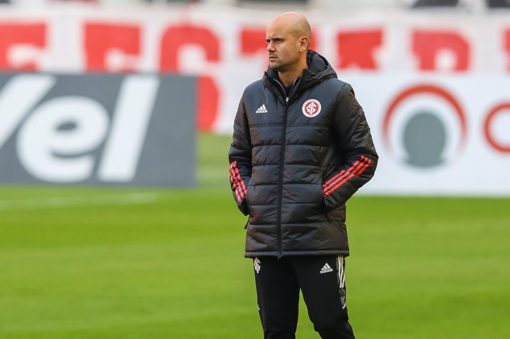Treinador em ação na época de Inter. Foto: Pedro H. Tesch/AGIF