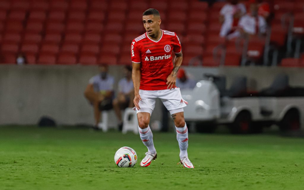 Gabriel pertence ao Inter. Foto: Maxi Franzoi/AGIF