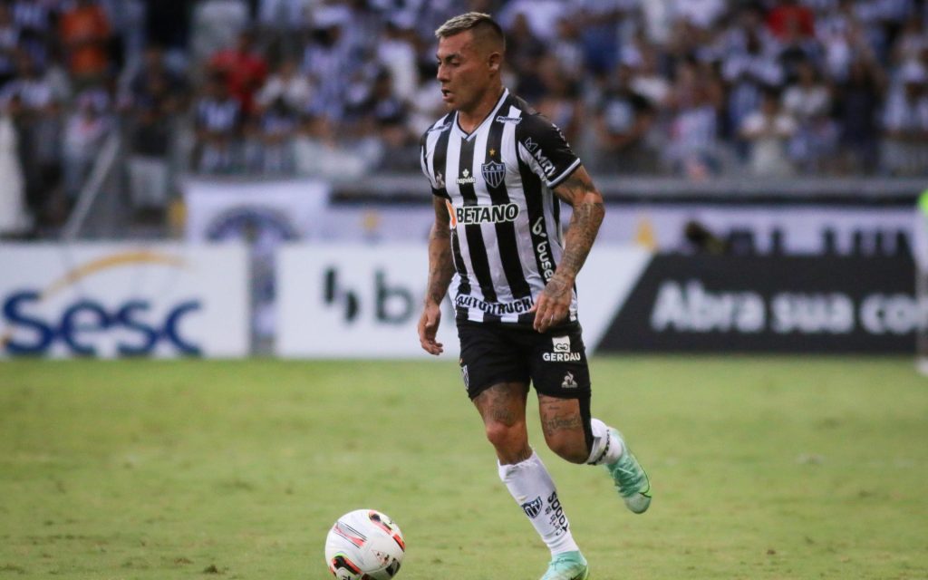 Chileno deixou o Galo. Foto: Fernando Moreno/AGIF