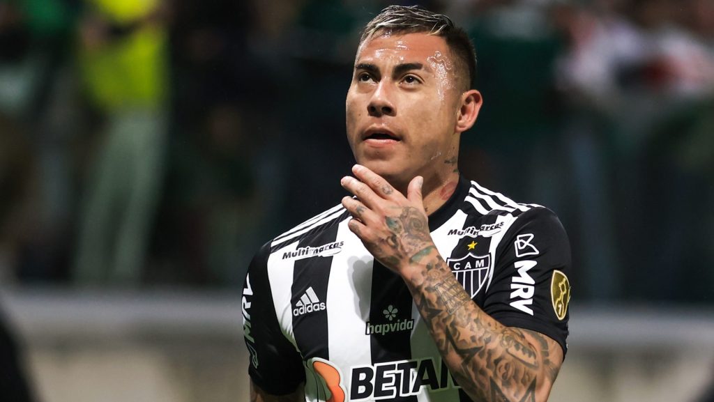 Eduardo Vargas é alvo do Inter. Foto: Marcello Zambrana/AGIF