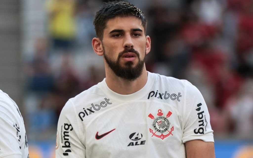 Zagueiro também jogou pelo Corinthians no Brasil. Foto: Robson Mafra/AGIF