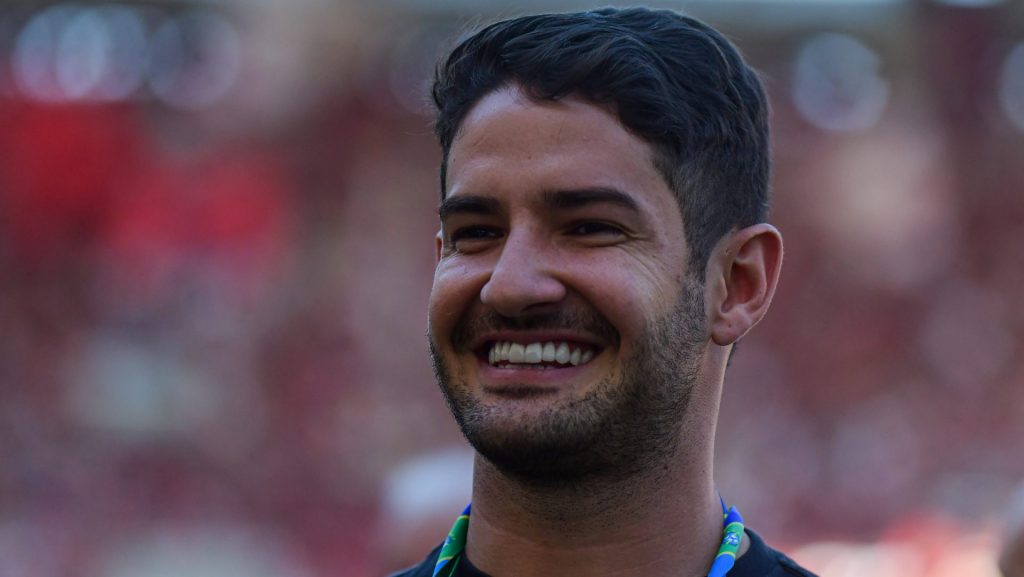 Alexandre Pato, ex-Internacional. Foto: Thiago Ribeiro/AGIF