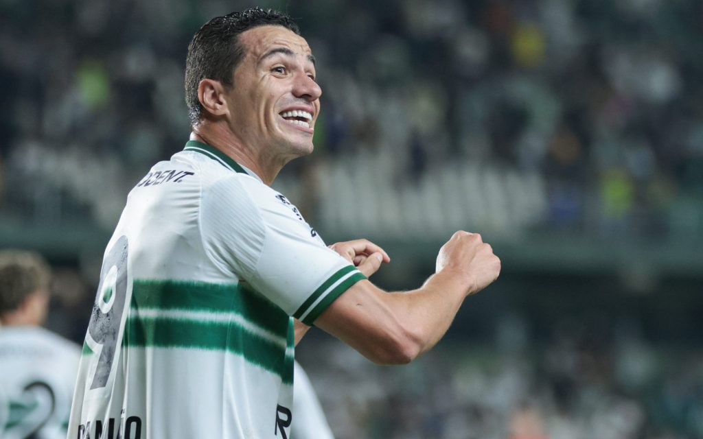 Leandro Damião defendeu o Coritiba em 2024. Foto: