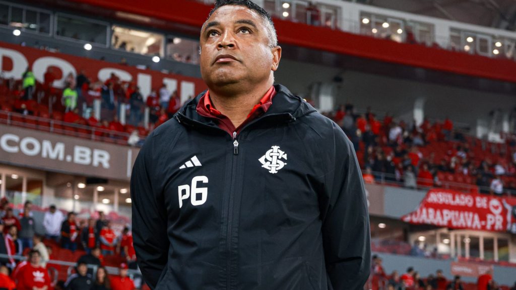 Roger Machado, do Internacional. Foto: Maxi Franzoi/AGIF