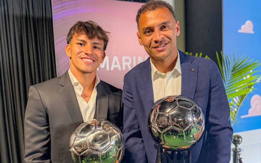 Bernabei e Alan Patrick no Bola de Prata. Foto: Divulgação/Twitter oficial SCI