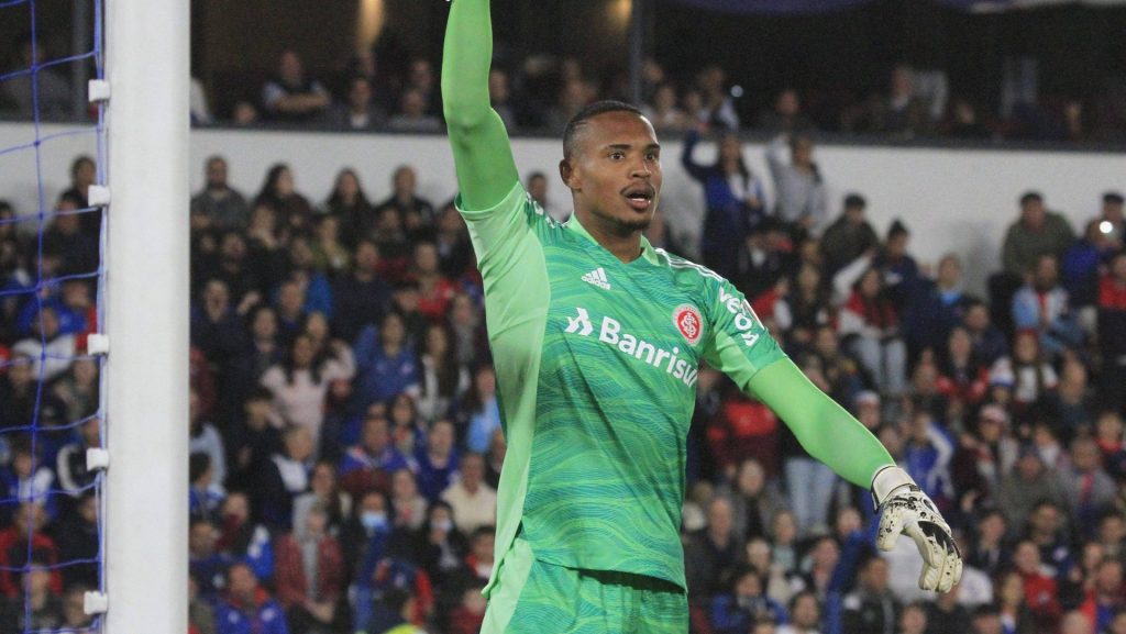 John defendeu o Internacional. Foto: IMAGO/Sports Press Photo