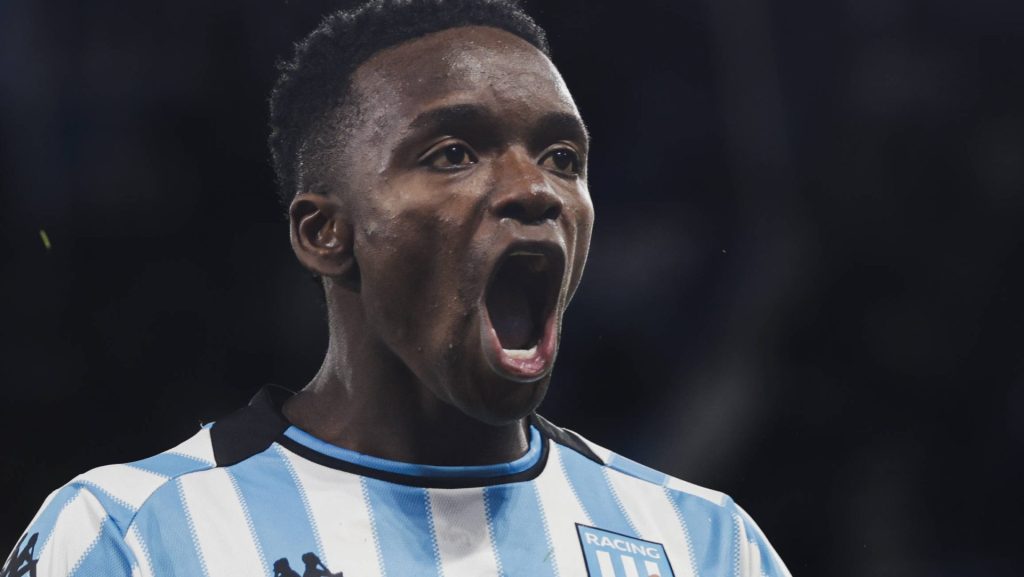 Johan Carbonero fechou com o Internacional. Foto: IMAGO/Santiago Gomez Roca