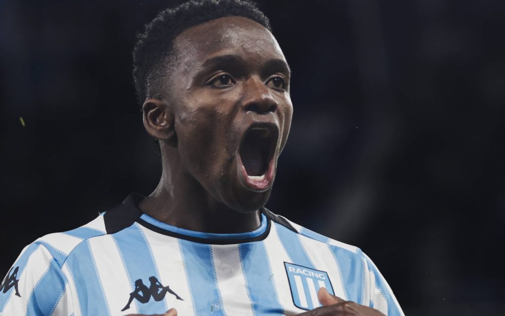 Johan Carbonero fechou com o Internacional. Foto: IMAGO/Santiago Gomez Roca