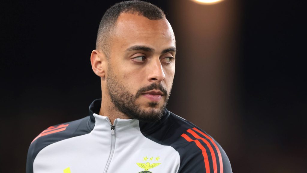 Jogador que atuou com Arthur Cabral pode vir para o Inter. Foto: IMAGO/Sportimage