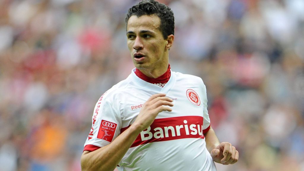 Leandro Damião pode voltar ao Internacional. Foto: IMAGO / Gribaudi/ImagePhoto