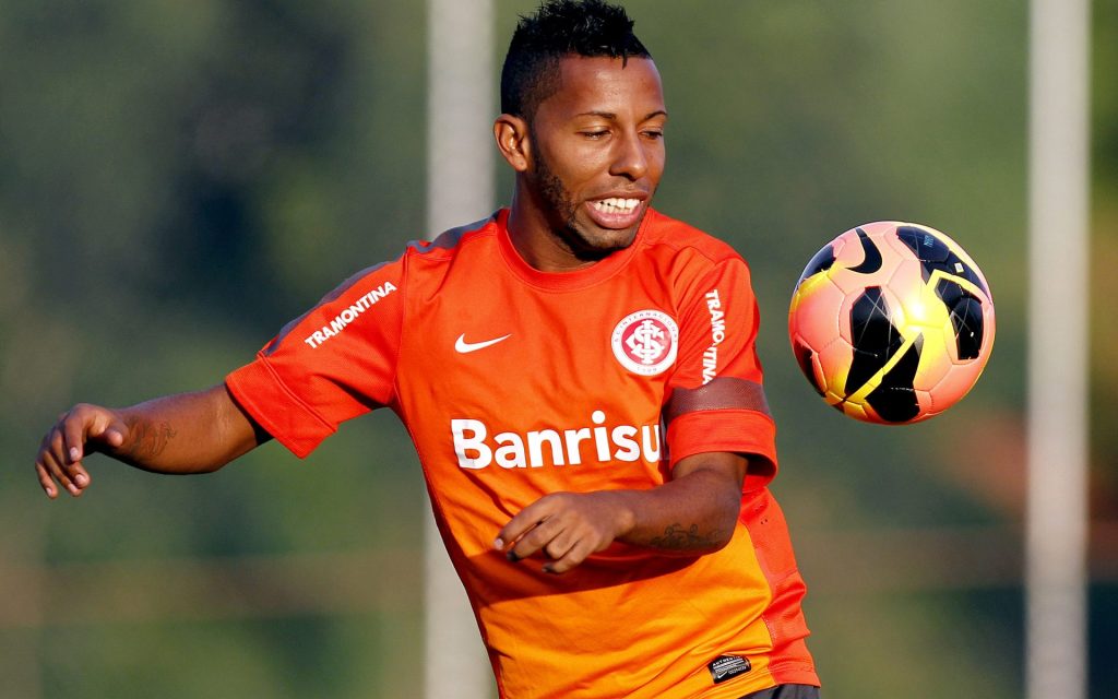 Vitor Júnior defendeu o Colorado. Foto: Felipe Oliveira/AGIF