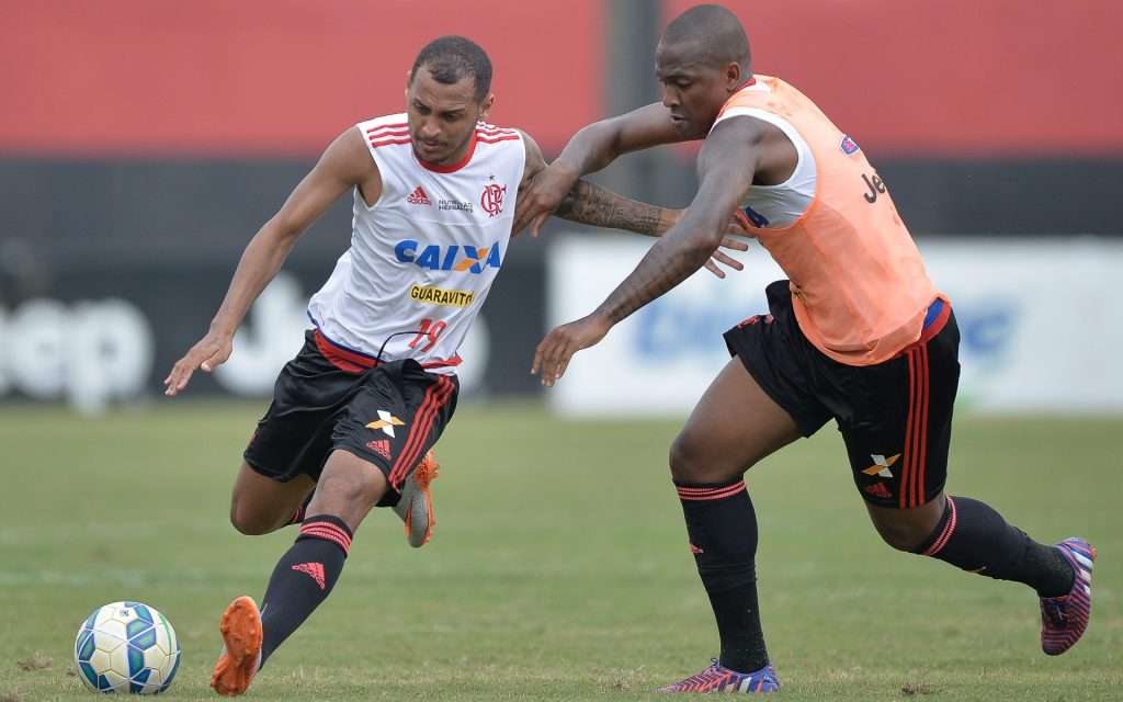 Alan Patrick e Samir em treino do Flamengo. Foto: Pedro Martins/AGIF