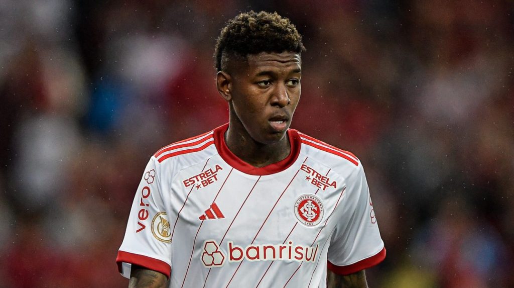 Vitão, do Internacional. Foto: Thiago Ribeiro/AGIF