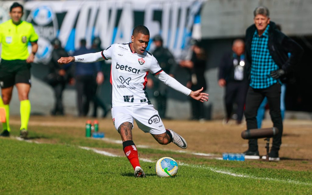 Lucas Esteves, do Vitória. Foto: Luiz Erbes/AGIF