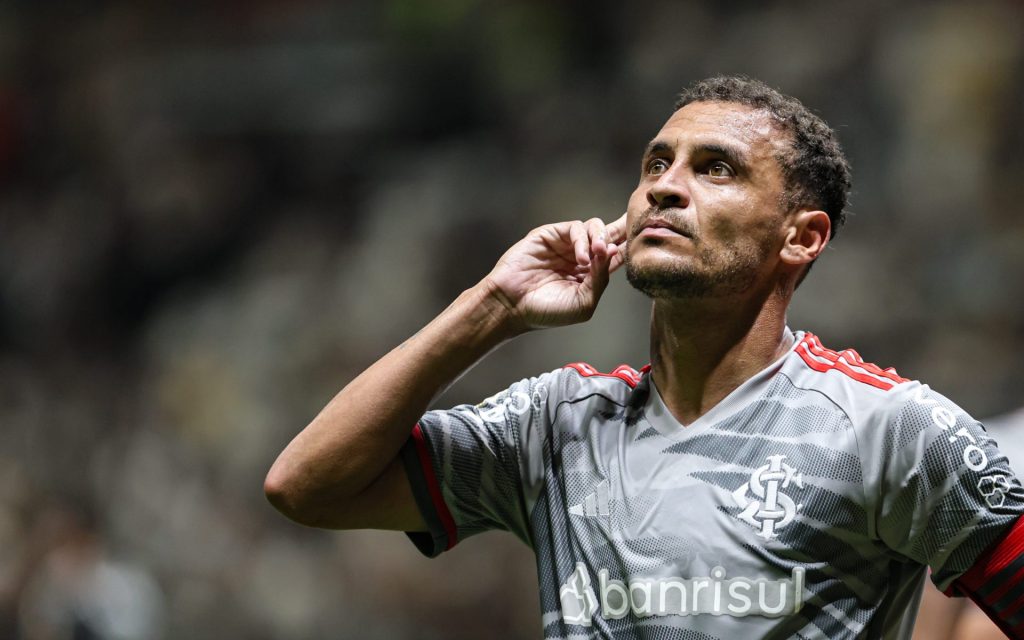 Alan Patrick foi um dos destaques do Inter em 2024. Foto: Gilson Lobo/AGIF