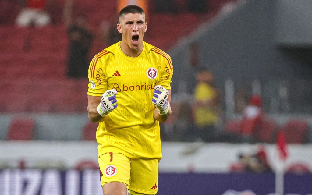 Rochet é titular. Foto: Maxi Franzoi/AGIF