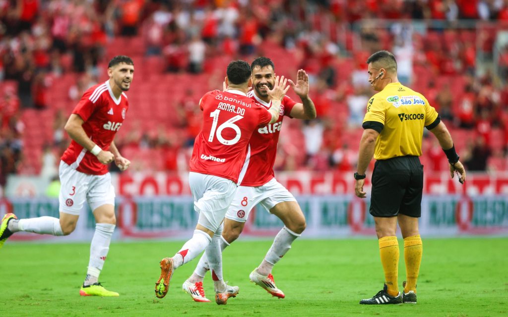 Bruno Henrique comemorando gol. Foto: Ricardo Duarte/SCI