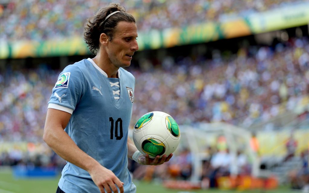 Atacante marcou época pela Seleção Uruguaia. Foto: Felipe Oliveira/AGIF