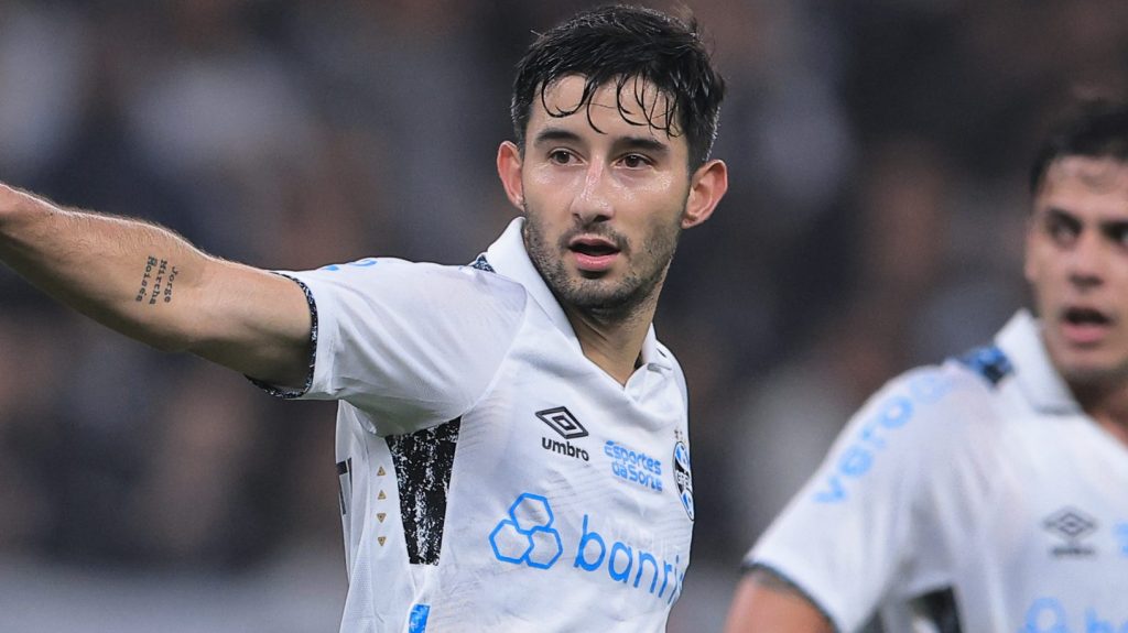 Villasanti estará em Grêmio X Internacional. Foto: Ettore Chiereguini/AGIF