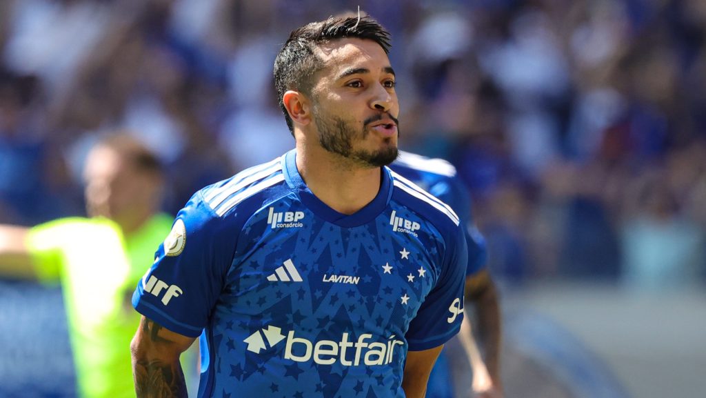 Internacional demonstrou interesse em William. Foto: Gilson Lobo/AGIF