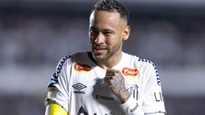 Internacional quer zagueiro que jogou com Neymar. Foto: Ettore Chiereguini/AGIF