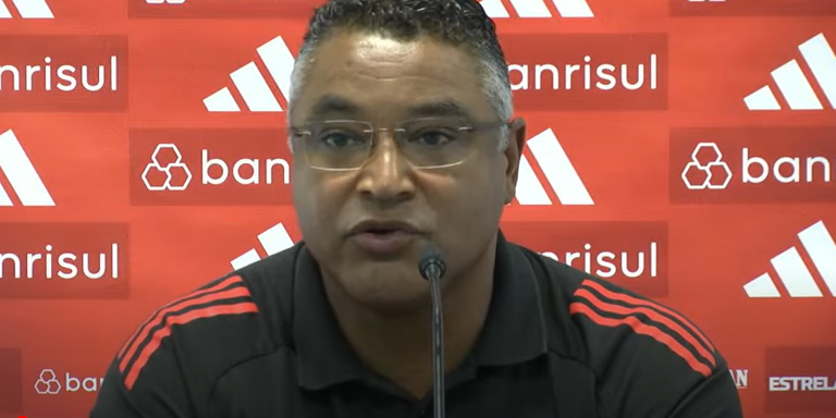 Roger Machado criticou a arbitragem: Foto: Reprodução/YouTube Internacional
