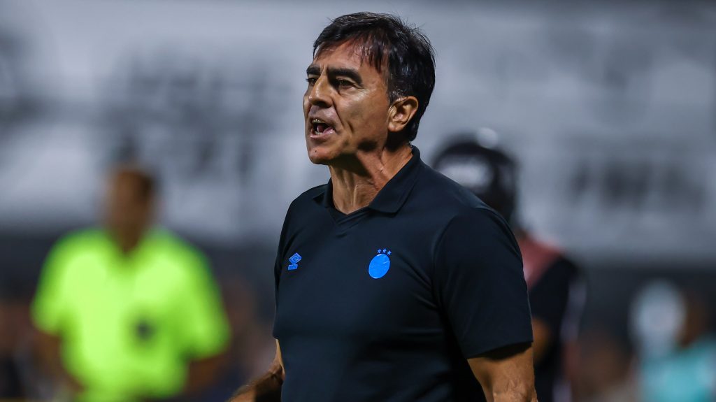 Gustavo Quinteros comentou sobre o Internacional. Foto: Lucas Uebel/Grêmio FBPA