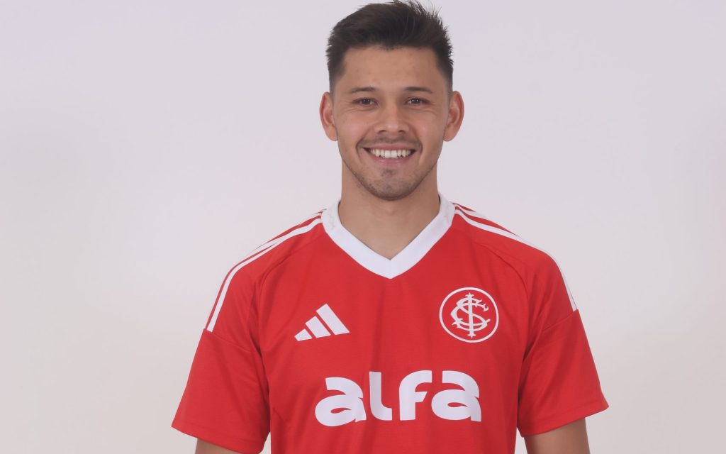 Paraguaio será opção para Roger. Foto Ricardo Duarte/Internacional