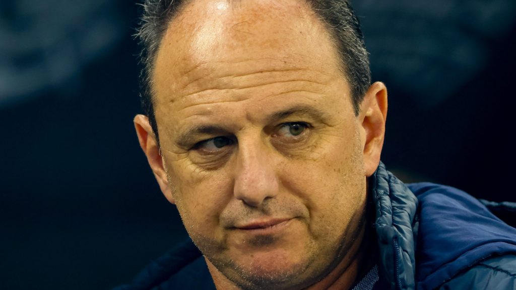 Rogério Ceni irá enfrentar Internacional na Libertadores. Foto: Joisel Amaral/AGIF