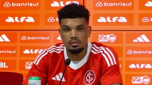 Juninho em sua apresentação pelo Internacional. Foto Ricardo Duarte/SCI