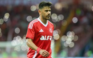 Óscar Romero em ação pelo Inter. Foto: Ricardo Duarte/SCI