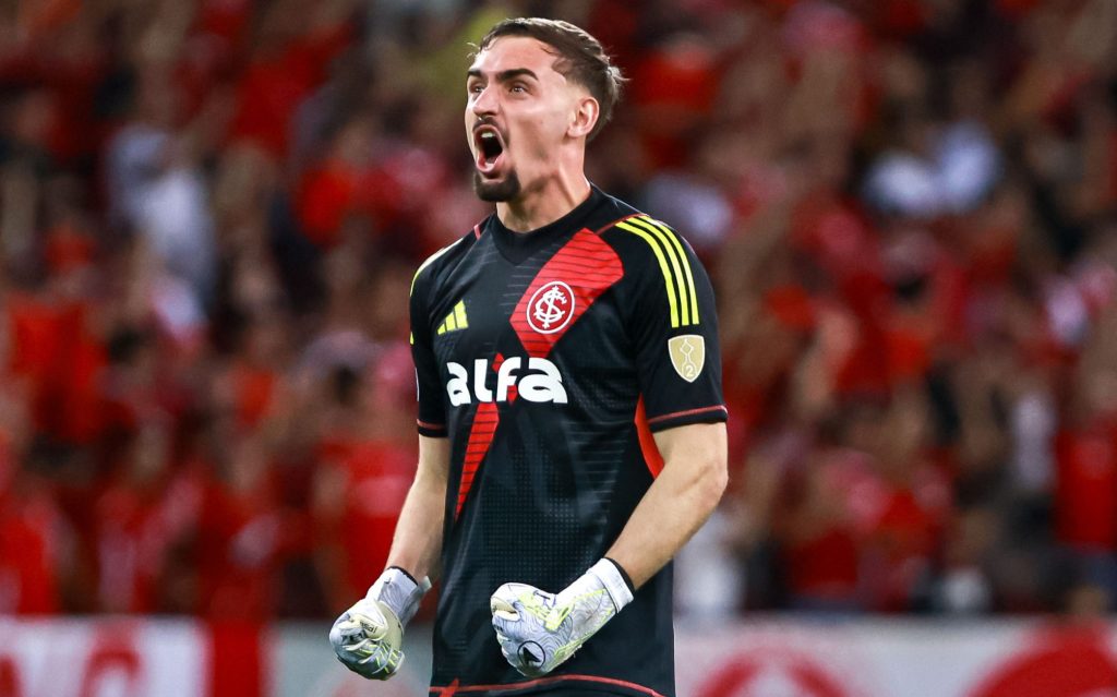 Anthoni em ação pelo Internacional. Foto: Maxi Franzoi/AGIF