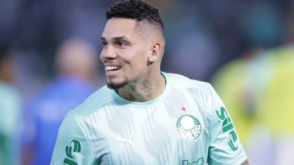Paulinho projetou jogo contra o Internacional. Foto: Ettore Chiereguini/AGIF