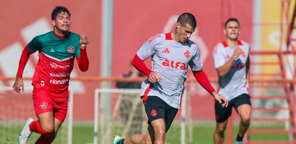 Brilharam! Os dois jogadores que impressionaram Roger no jogo-treino do Inter