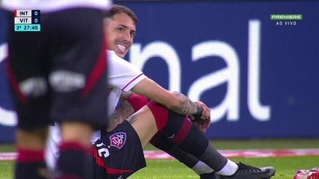 Tabata decide nos acréscimos e Internacional vence o Vitória em noite de sufoco no Beira-Rio