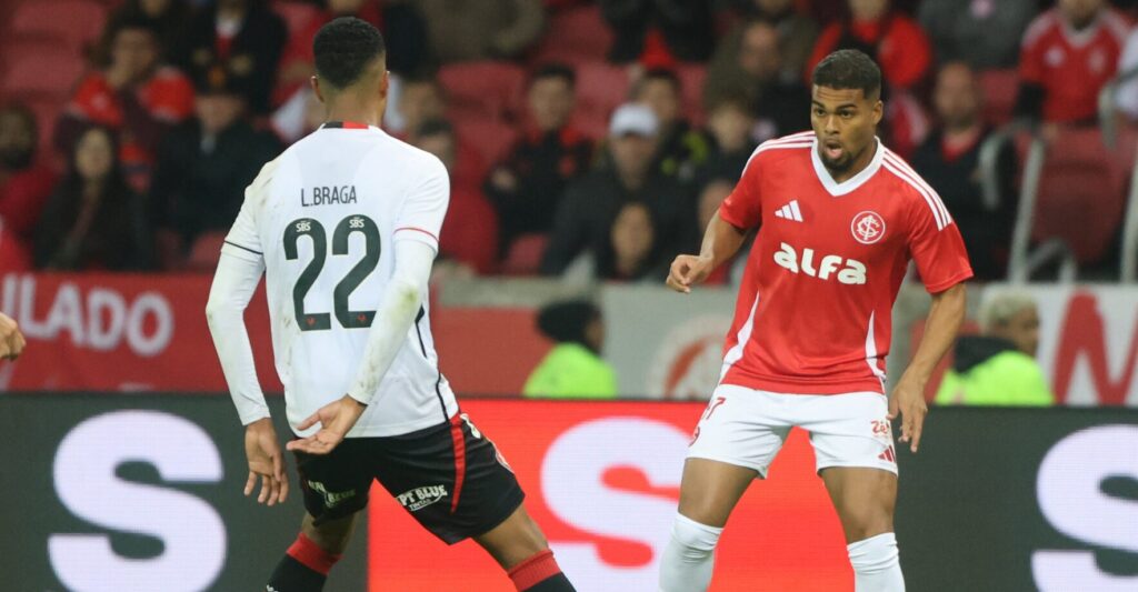 Inter vence mas não convence torcida cobra explicação e Roger responde: “Sem ritmo de jogo”