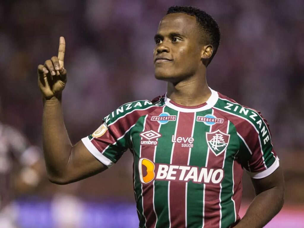 Inter na cola do Flu: novela por Arias agita bastidores antes da Copa do Brasil