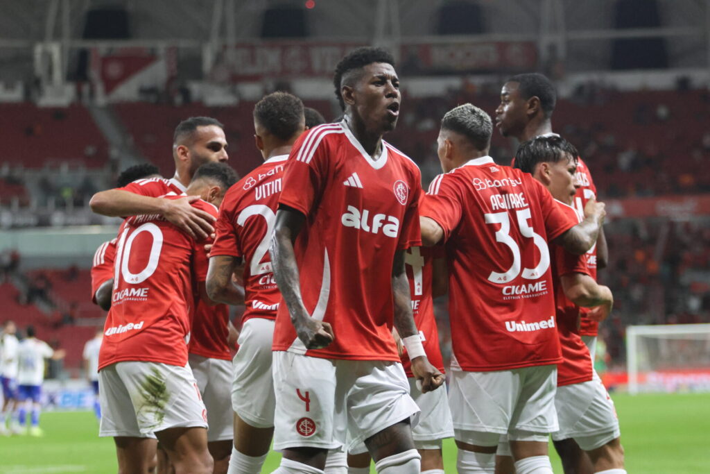 Novas 'caras' vindo da base podem pintar no internacional pro segundo semestre