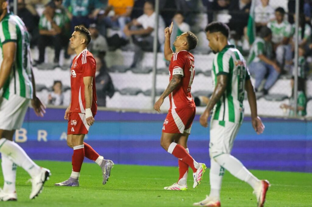 CBF admite falhas do VAR em lances polêmicos de Juventude x Internacional