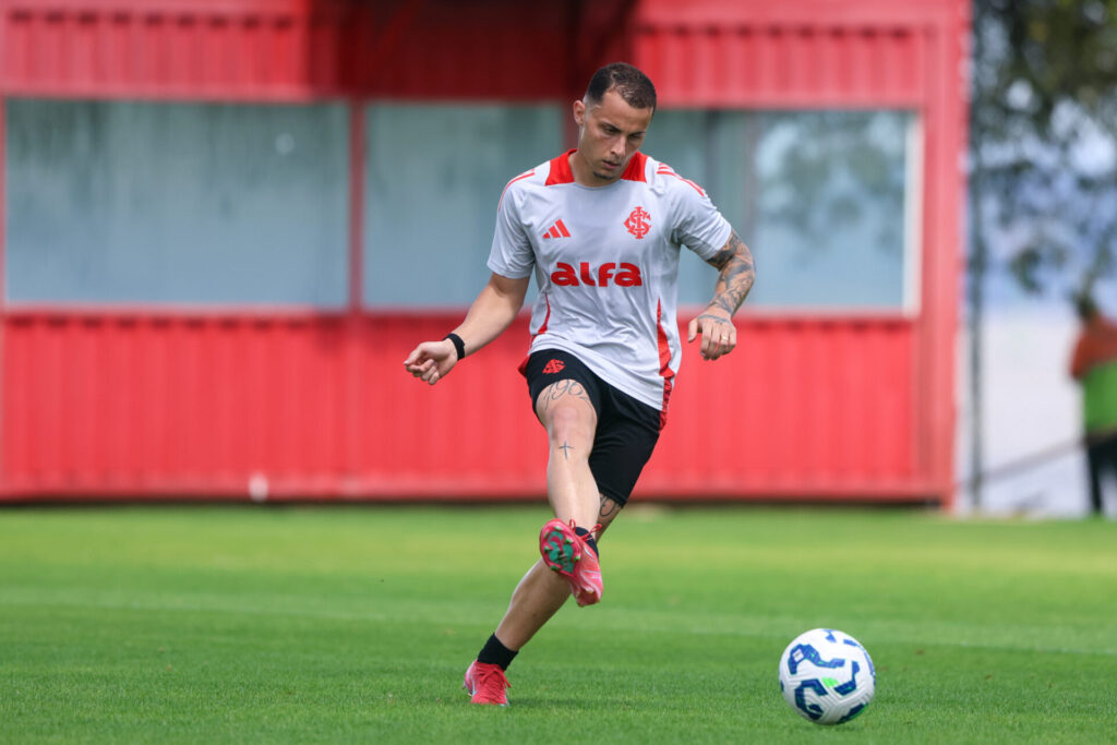 Inter encara Botafogo no Beira-Rio com chance de abrir vantagem na luta contra o Z-4
